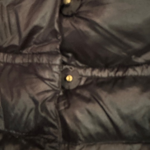 T Tahari packable puffer jacket - Picture 4 of 5